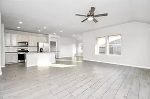 2131 Levant Ln, Baytown, TX 77523 - Photo 10