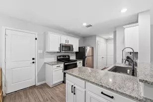 15011 Crockett Rd, Willis, TX 77378 - Photo 8