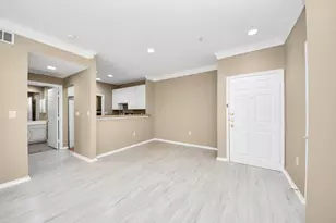 2400 McCue Rd, Houston, TX 77056 - Photo 12