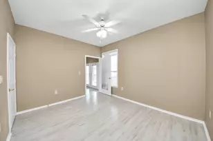 2400 McCue Rd, Houston, TX 77056 - Photo 26
