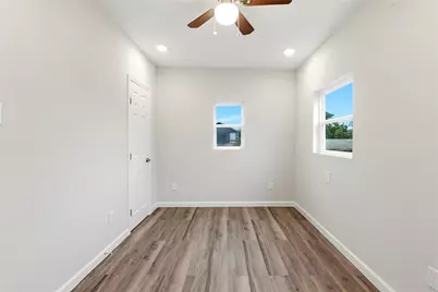 7010 Brownsville Street, Houston, TX 77020 - Photo 14