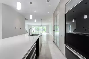 1222 Marconi St, Houston, TX 77019 - Photo 2
