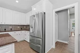 2803 Pinebend Dr, Pearland, TX 77584 - Photo 18