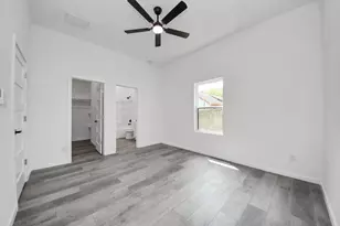 605 E Murrill Ave, Baytown, TX 77520 - Photo 12