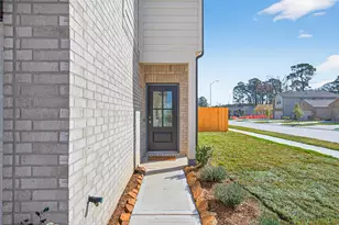 518 Emerald Thicket Ln, Houston, TX 77336 - Photo 2