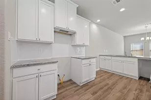 518 Emerald Thicket Ln, Houston, TX 77336 - Photo 14