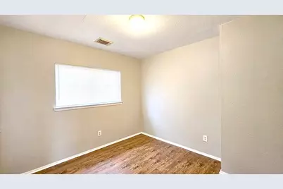 1707 Nichole Woods Drive, Houston, TX 77047 - Photo 10