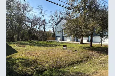 887 Lucky Street, Houston, TX 77088 - Photo 2