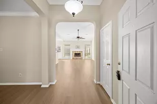 4502 Casey Cir, Sugar Land, TX 77479 - Photo 6