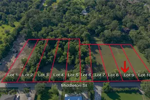 09 Middleton St, Bacliff, TX 77581 - Photo 1