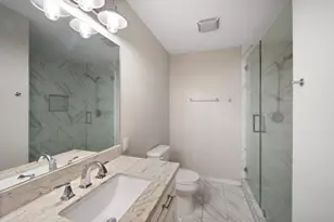 5203 Chantilly Ln, Houston, TX 77092 - Photo 16