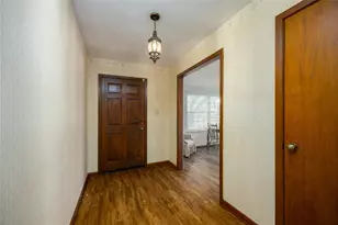 5821 Russell Ln Ln, Baytown, TX 77521 - Photo 10