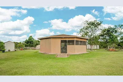 24910 Fm 2004 Road, Angleton, TX 77515 - Photo 44