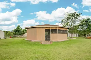 24910 Fm 2004 Rd, Angleton, TX 77515 - Photo 44