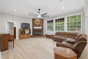 6803 Dogwood St, Manvel, TX 77578 - Photo 10