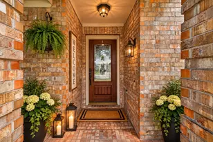 827 N Wellsford Dr, Pearland, TX 77584 - Photo 4