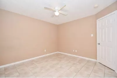 827 N Wellsford Drive, Pearland, TX 77584 - Photo 22