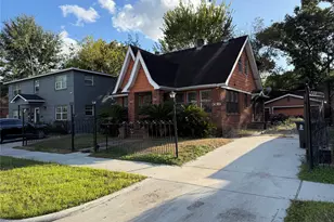 3018 Wentworth St, Houston, TX 77004 - Photo 2