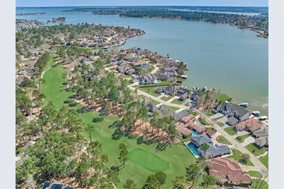 111 Marseille, Montgomery, TX 77356 - Photo 2