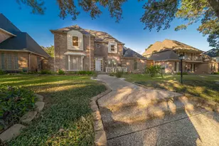 15738 Fleetwood Oaks Dr, Houston, TX 77079 - Photo 2