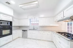 15738 Fleetwood Oaks Dr, Houston, TX 77079 - Photo 12