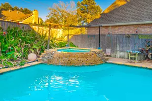 15738 Fleetwood Oaks Dr, Houston, TX 77079 - Photo 4