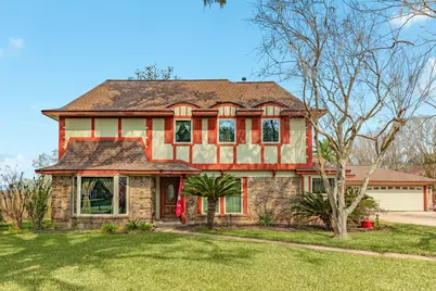 304 Arrowwood Street, Lake Jackson, TX 77566 - Photo 4