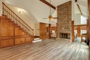 304 Arrow Wood St, Lake Jackson, TX 77566 - Photo 6