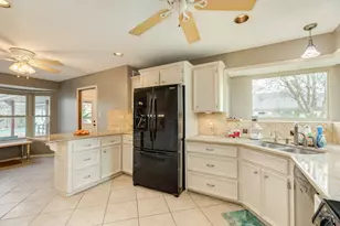 304 Arrow Wood St, Lake Jackson, TX 77566 - Photo 18