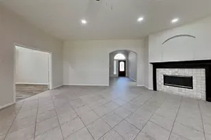 8506 Hunters Village Dr, Humble, TX 77346 - Photo 2