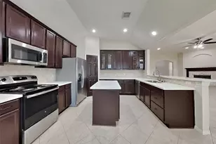8506 Hunters Village Dr, Humble, TX 77346 - Photo 4