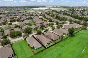 1906 Sonoma Breeze Dr, Houston, TX 77049 - Photo 34