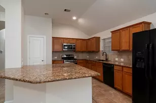 1906 Sonoma Breeze Dr, Houston, TX 77049 - Photo 14