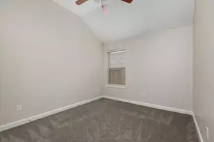 1906 Sonoma Breeze Dr, Houston, TX 77049 - Photo 28