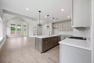 2851 Elm Crk Wy, Iowa Colony, TX 77583 - Photo 8
