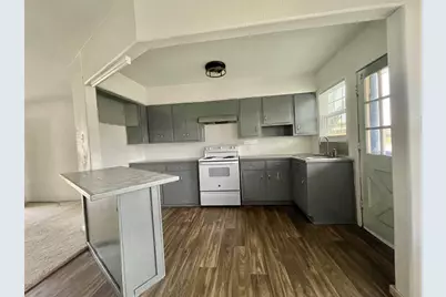 1754 W 6th Street, Freeport, TX 77541 - Photo 6