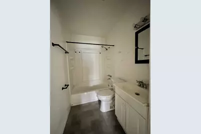 1754 W 6th Street, Freeport, TX 77541 - Photo 10