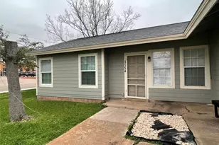 1754 W 6th St, Freeport, TX 77541 - Photo 2