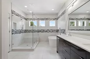 1737 Ojeman Point Ln, Houston, TX 77055 - Photo 16