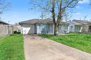 123 5th St, Brazoria, TX 77422 - Photo 2