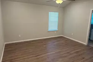 7542 Bywood St, Houston, TX 77028 - Photo 2