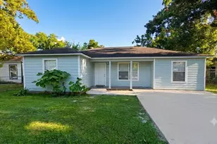 7542 Bywood St, Houston, TX 77028 - Photo 1