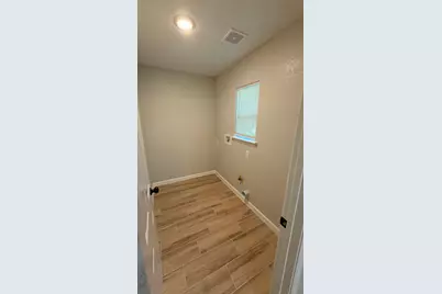 7542 Bywood Street, Houston, TX 77028 - Photo 8