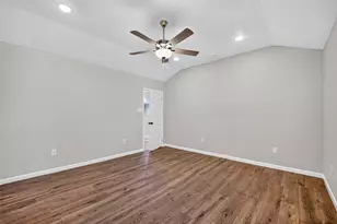 7542 Bywood St, Houston, TX 77028 - Photo 12