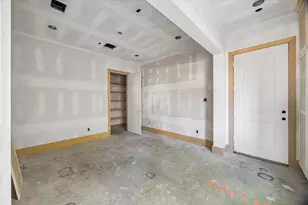 1050 W 42nd St, Houston, TX 77018 - Photo 24