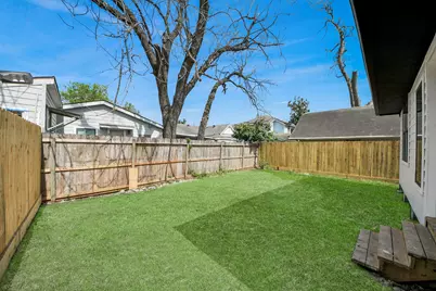 427 N Milby Street, Houston, TX 77003 - Photo 32
