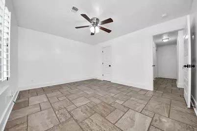 4631 Mi Castillo Court, Houston, TX 77045 - Photo 18