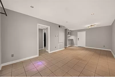 3131 Cummins Street #82, Houston, TX 77027 - Photo 10