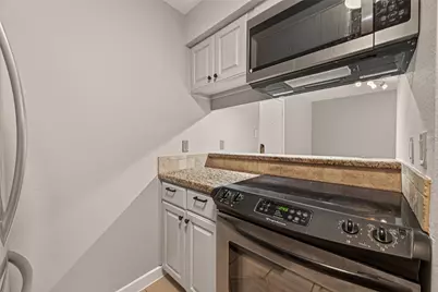3131 Cummins Street #82, Houston, TX 77027 - Photo 16