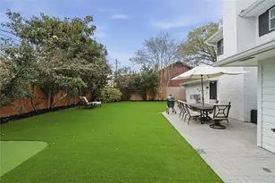 12515 Queensbury Ln, Houston, TX 77024 - Photo 18